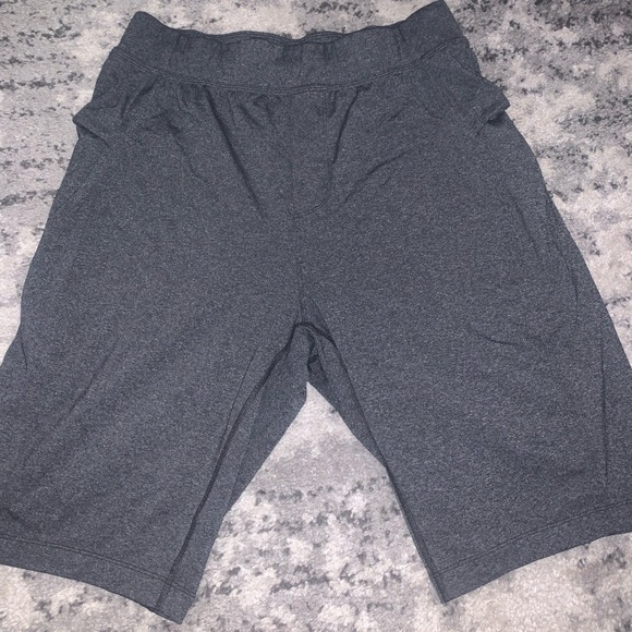 Lululemon Shorts - Picture 1 of 2